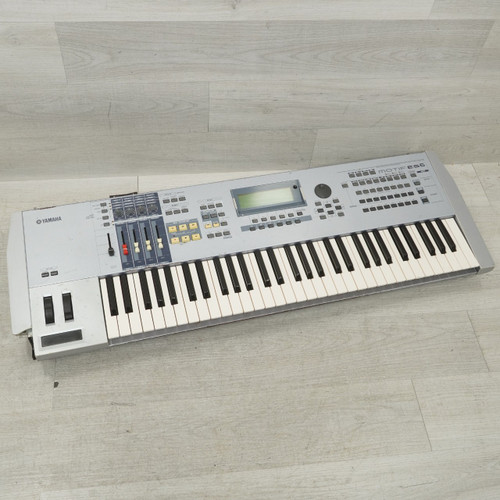 Vist Large View of Product Image Which is Used Yamaha Motif Es 6 61-key Synthesizer - Poor Condition- See Pictures