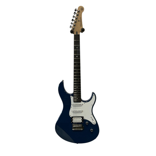Vist Large View of Product Image Which is Used Yamaha PAC112V S Type Electric Guitar Blue 6-String