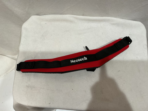 Vist Large View of Product Image Which is Used Neotech NECK STRAP SOFT Band Instrument Accessory