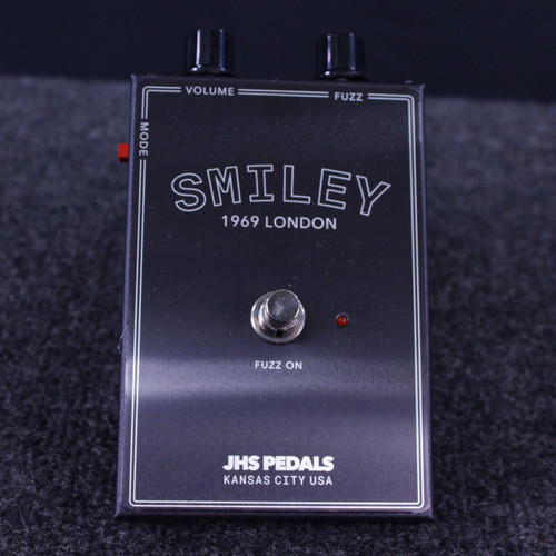 Vist Large View of Product Image Which is Used JHS Pedals SMILEY FUZZ PEDAL W/BOX Fuzz Pedal