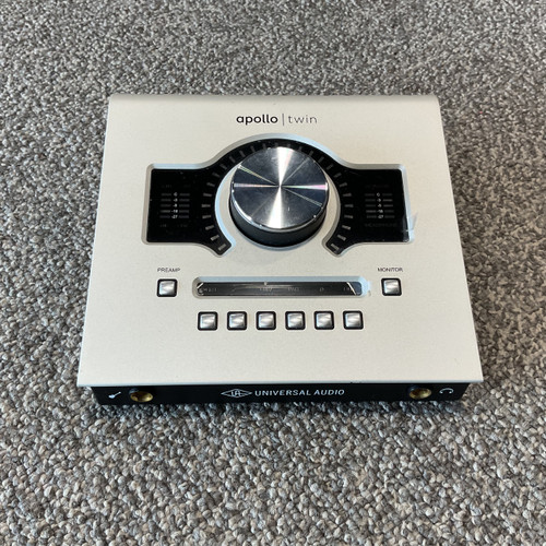 Vist Large View of Product Image Which is Used UNIVERSAL AUDIO APOLLO TWIN SOLO Computer Interface