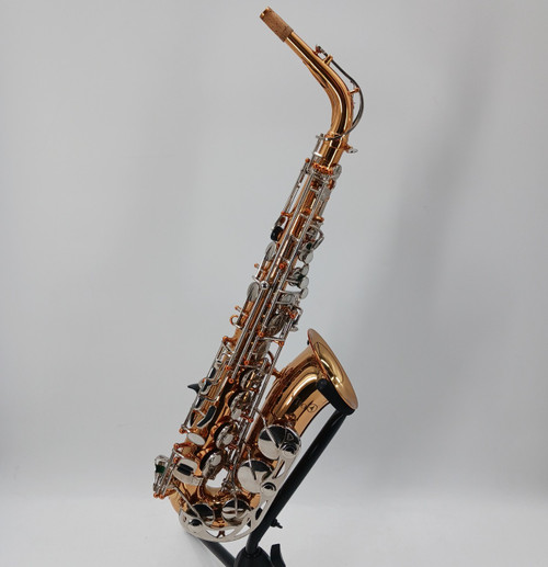 Vist Large View of Product Image Which is Used Vito VITO ALTO SAX Alto Saxophone
