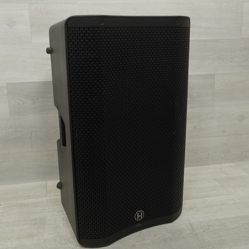 Vist Large View of Product Image Which is Used Harbinger V4115 Powered Full Range Speaker Cabinet - Local Pickup Only