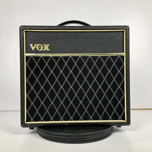 Vist Large View of Product Image Which is Used Vox Pathfinder 15R Solid State Amplifier 1 x 8