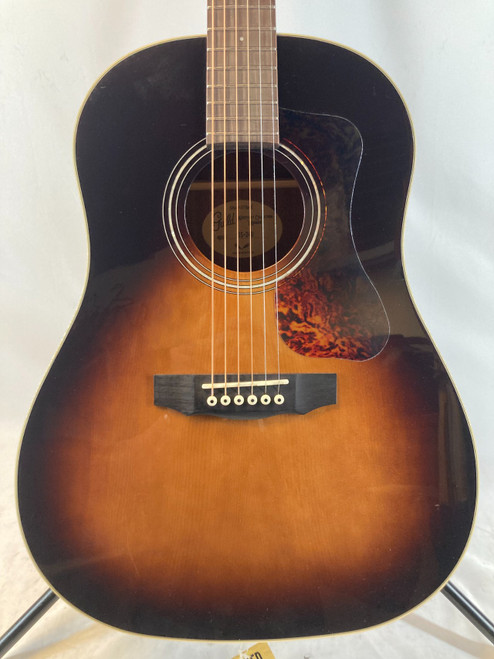 Vist Large View of Product Image Which is Used Guild DS-240 Acoustic Guitar