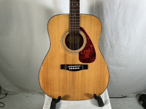Vist Large View of Product Image Which is Used Yamaha F325 Laminate Top Acoustic Guitar Natural