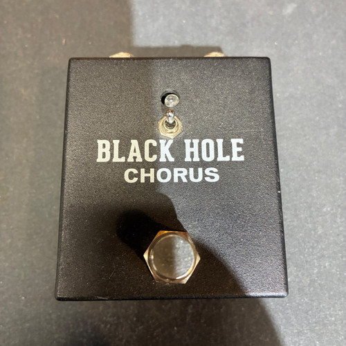 Vist Large View of Product Image Which is Used HENRETTA BLACK HOLE Chorus Pedal