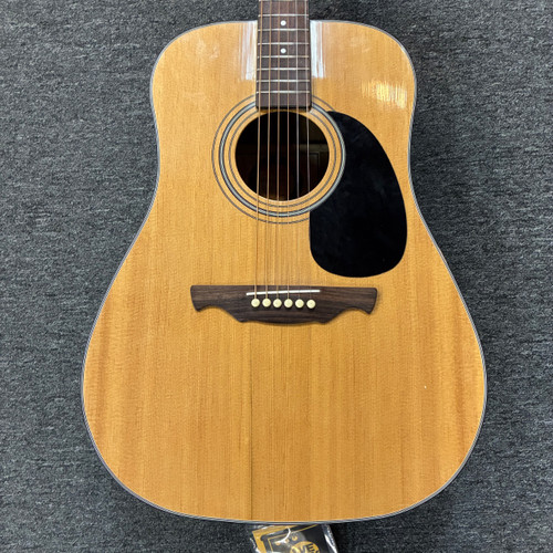 Vist Large View of Product Image Which is Used Alvarez RD20S Solid Top Acoustic Guitar with Top Crack Repair