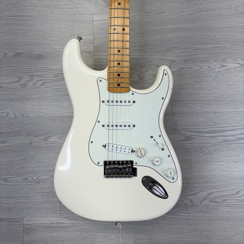 Vist Large View of Product Image Which is Used Fender 2015 STANDARD STRATOCASTER S Type Electric Guitar White 6-String