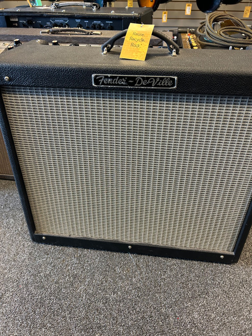 Vist Large View of Product Image Which is Used Fender DEVILLE 212 2 x 12 Tube Combo Amplifier 2 x 12
