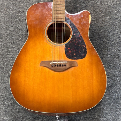 Vist Large View of Product Image Which is Used Yamaha FS800C Solid Top Acoustic Guitar Natural