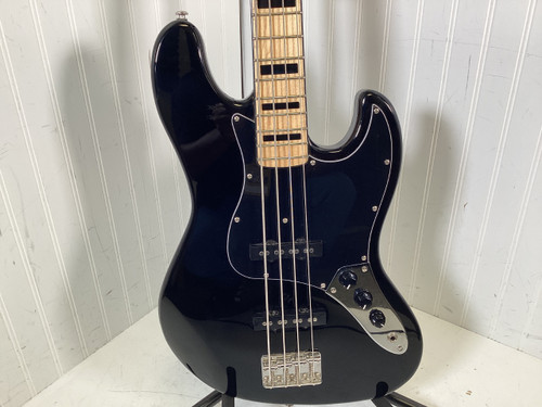 Vist Large View of Product Image Which is Used CNZ AUDIO J-TYPE W/ CASE J Type Bass Guitar Black 4-String