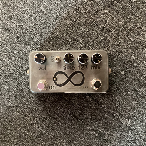 Vist Large View of Product Image Which is Used .PSHC PEDLS. Delay Pedal