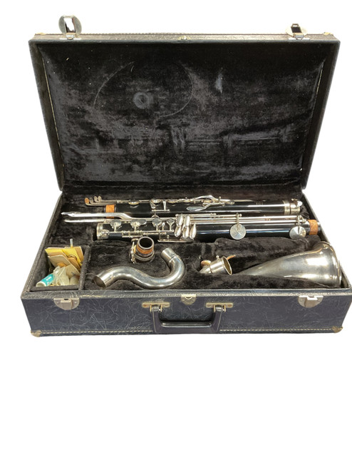 Vist Large View of Product Image Which is Used Vito 3984B Resonite Clarinet