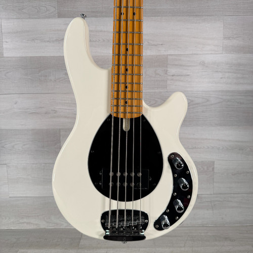 Vist Large View of Product Image Which is Used Sire Marcus Miller Z3 5-string Bass Guitar - White
