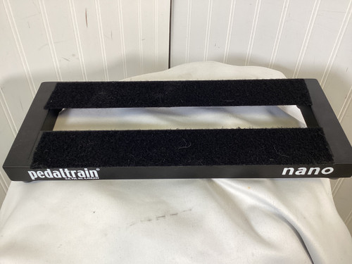 Vist Large View of Product Image Which is Used Pedaltrain NANO + BAG Pedal Board