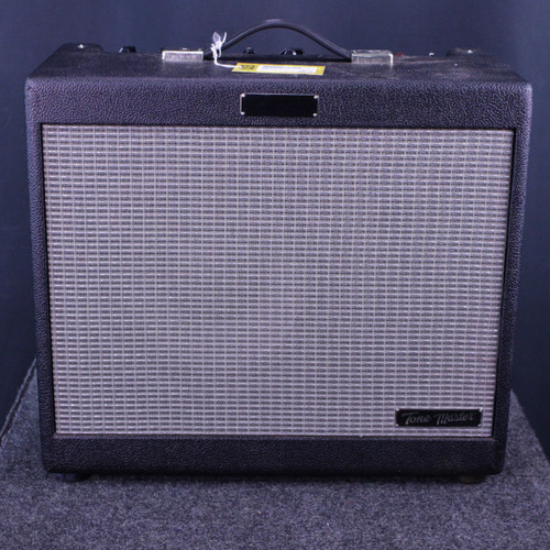 Vist Large View of Product Image Which is Used Fender TONE MASTER FR-10 POWERED CAB 1 x 10 Solid State Amplifier 1 x 10