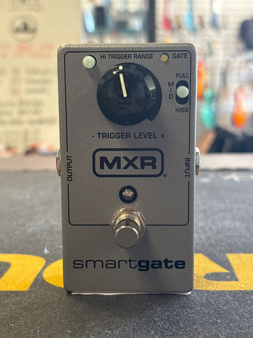 Vist Large View of Product Image Which is Used MXR SMARTGATE Noise Reduction Pedal