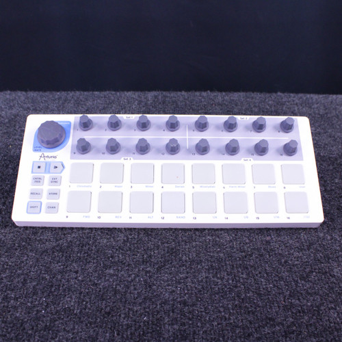 Vist Large View of Product Image Which is Used Arturia BEATSTEP Compact Controller Compact