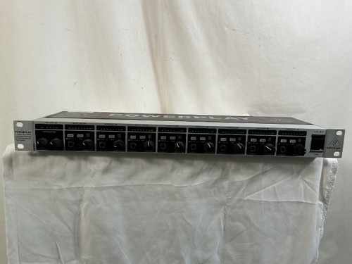Vist Large View of Product Image Which is Used Behringer HA8000 POWERPLAY HEADPHONE AMP Rackmount Recording Device
