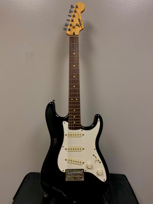 Vist Large View of Product Image Which is Used Squier MINI STRAT 3/4 SSS ELECTRIC GUITAR S Type Electric Guitar Black 6-String