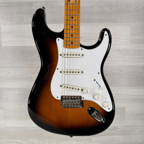 Vist Large View of Product Image Which is Used Squier Classic Vibe '50s Stratocaster - 2-Color Sunburst