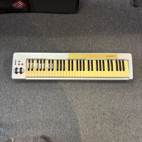 Vist Large View of Product Image Which is Used M-Audio KEYSTATION 61ES 61-Key Controller 61-Key