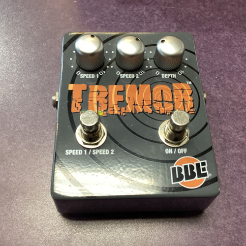 Vist Large View of Product Image Which is Used BBE TREMOR Tremolo Pedal