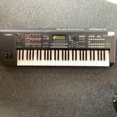 Vist Large View of Product Image Which is Used Yamaha MOXF 6 61-Key Synthesizer 61-Key
