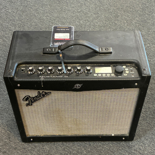 Vist Large View of Product Image Which is Used Fender MUSTANG III 1 x 12 Solid State Amplifier 1 x 12