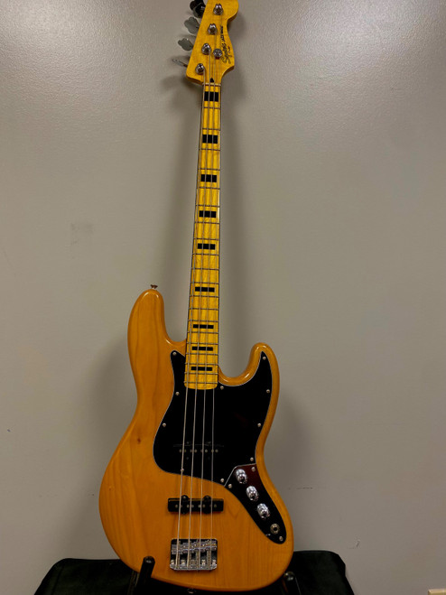 Vist Large View of Product Image Which is Used Squier CLASSIC VIBE 70S JAZZ BASS J Type Bass Guitar Natural 4-String