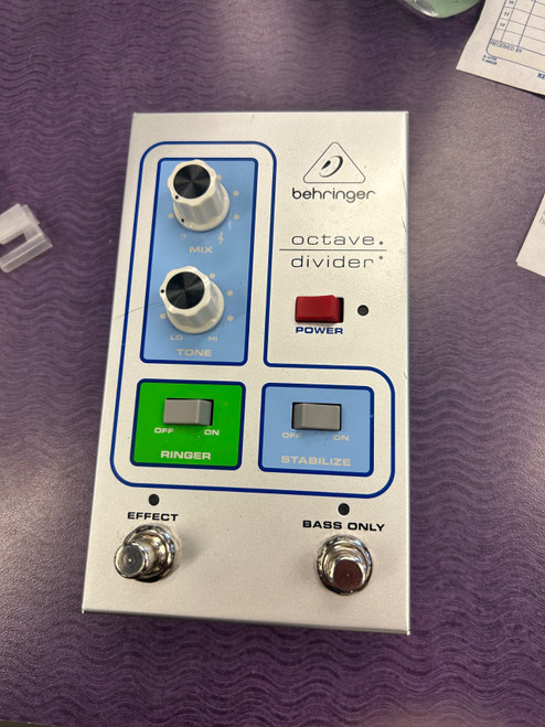 Vist Large View of Product Image Which is Used Behringer OCTAVE DIVDER Guitar Effects Pedal