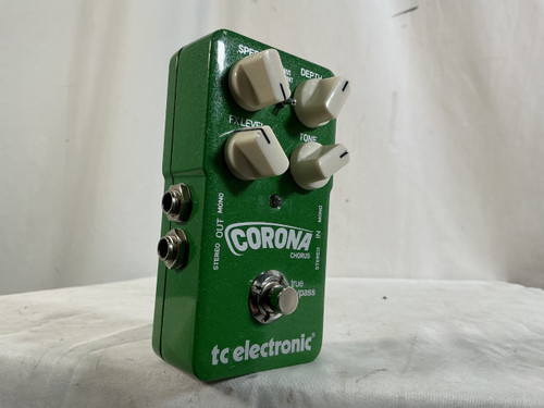 Vist Large View of Product Image Which is Used TC Electronic CORONA CHORUS Chorus Pedal