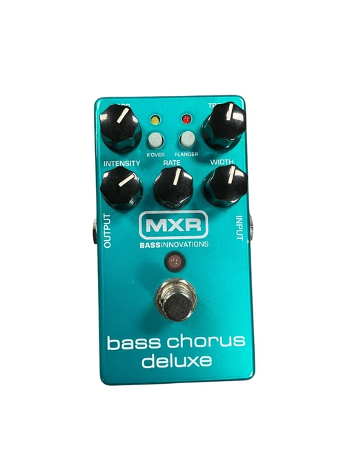 Vist Large View of Product Image Which is Used MXR BASS CHORUS DELUXE Chorus Pedal