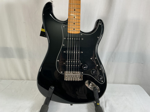 Vist Large View of Product Image Which is Used Squier CLASSIC VIBE 70S STRATOCASTER S Type Electric Guitar Black 6-String