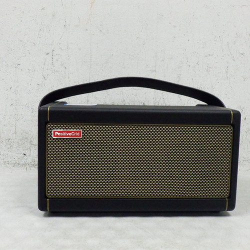 Vist Large View of Product Image Which is Used SPARK 40 1 x 8 Solid State Amplifier 1 x 8