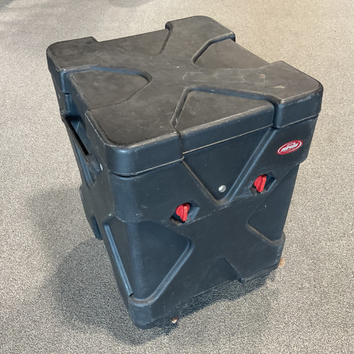 Vist Large View of Product Image Which is Used SKB 10U MIXER / 10U RACK CASE