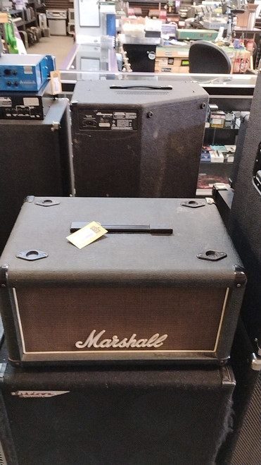 Vist Large View of Product Image Which is Used Marshall MARSHALL 5518 Bass Combo Amplifier Other