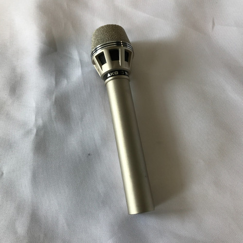 Vist Large View of Product Image Which is Used Akg D190E Dynamic Microphone