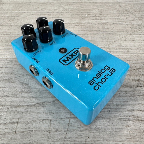Vist Large View of Product Image Which is Used MXR M234 - Analog Chorus Pedal