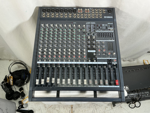 Vist Large View of Product Image Which is Used Yamaha EMX5000-12 Mixing Console
