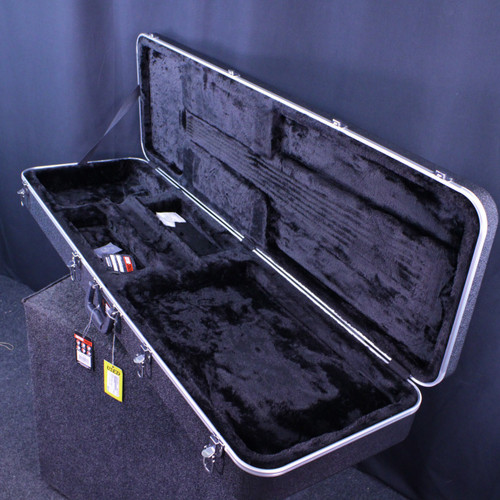 Vist Large View of Product Image Which is Used Gator DELUXE BASS CASE Guitar Case
