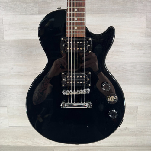 Vist Large View of Product Image Which is Used Epiphone Les Paul Special Electric Guitar - Black