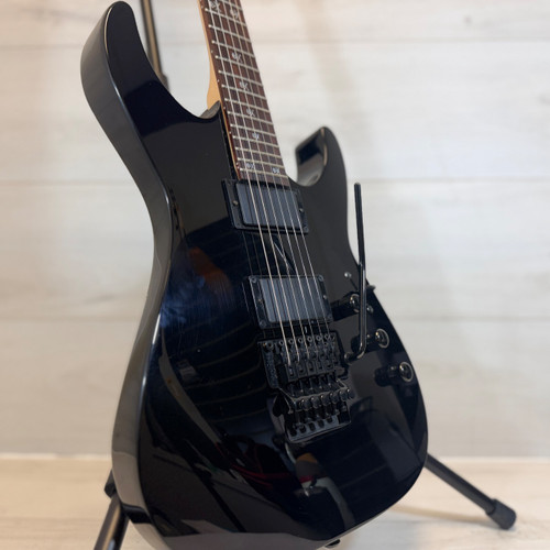 Vist Large View of Product Image Which is Used LTD KH-202 S Type Electric Guitar Black 6-String