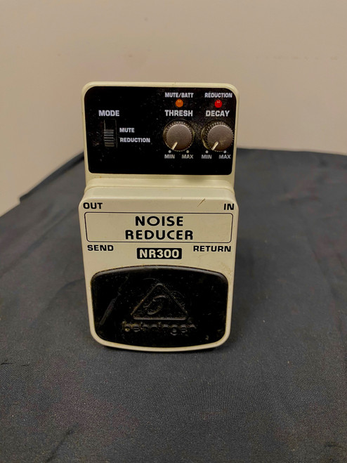 Vist Large View of Product Image Which is Used Behringer NR300 NOISE REDUCER Noise Reduction Pedal