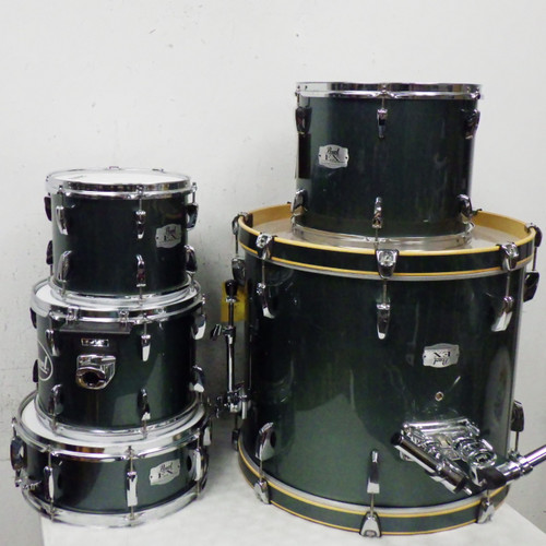 Vist Large View of Product Image Which is Used Pearl Export 5 Piece Export Series Drum Shells and Hardware Silver/Gray