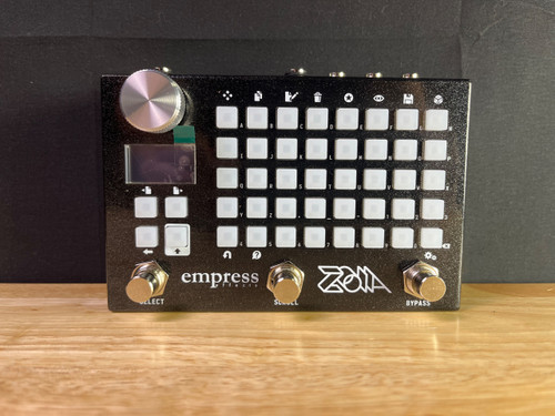 Vist Large View of Product Image Which is New Empress ZOIA
