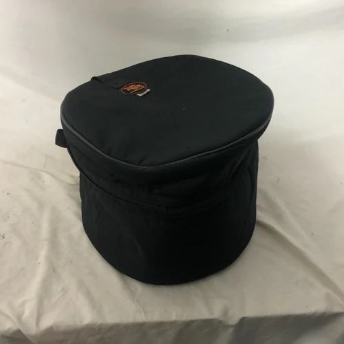 Vist Large View of Product Image Which is Used Humes & Berg 8X10 DRUM BAG Drum Bag