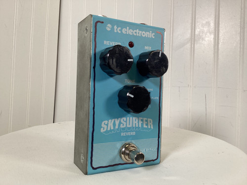 Vist Large View of Product Image Which is Used TC Electronic SKYSURFER REVERB Reverb Pedal