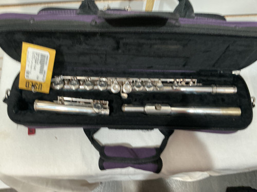 Vist Large View of Product Image Which is Used Gemeinhardt 2SP STUDENT FLUTE Other Band Instrument